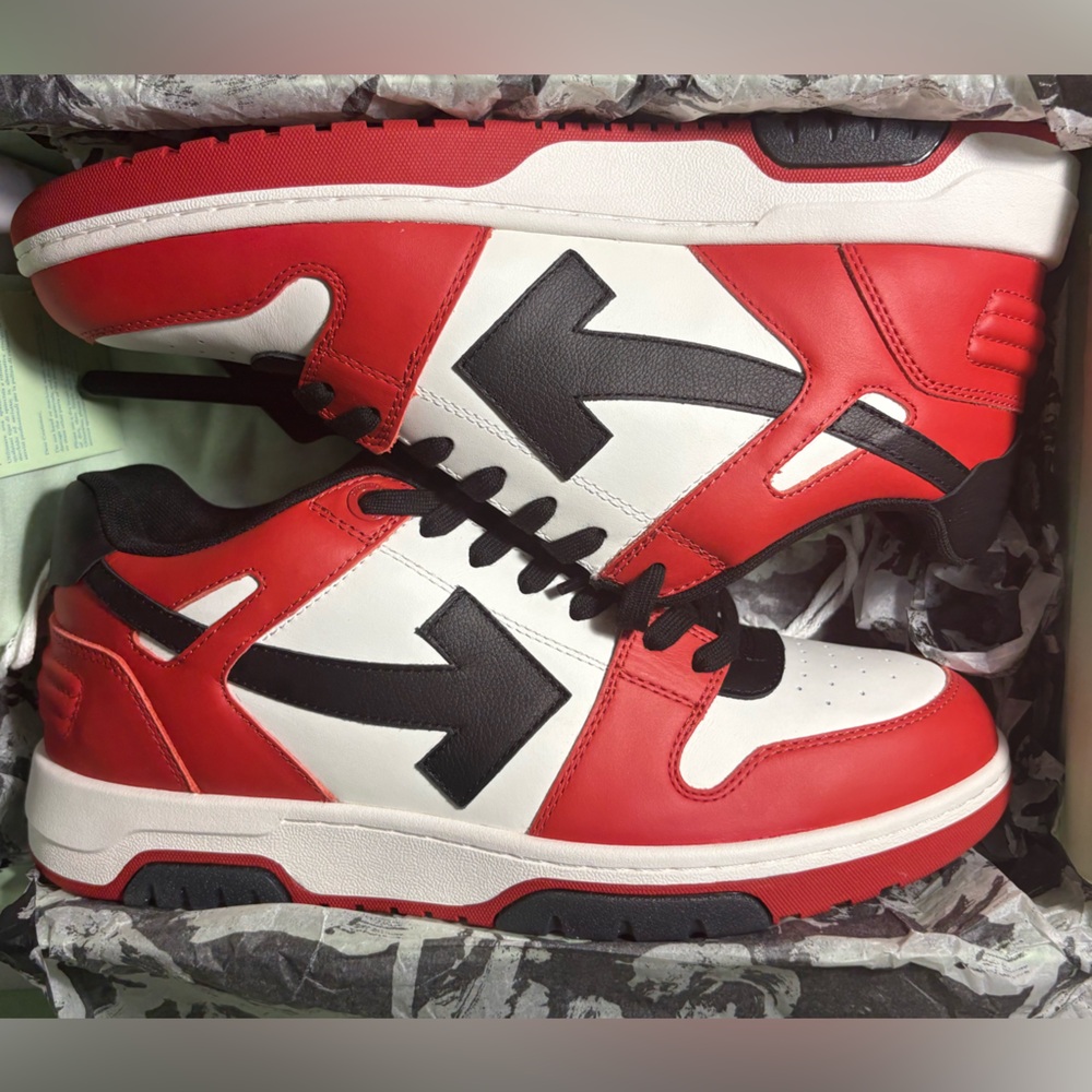 Off White Out Of Office-Bulls Colorway Size44 (size 11)